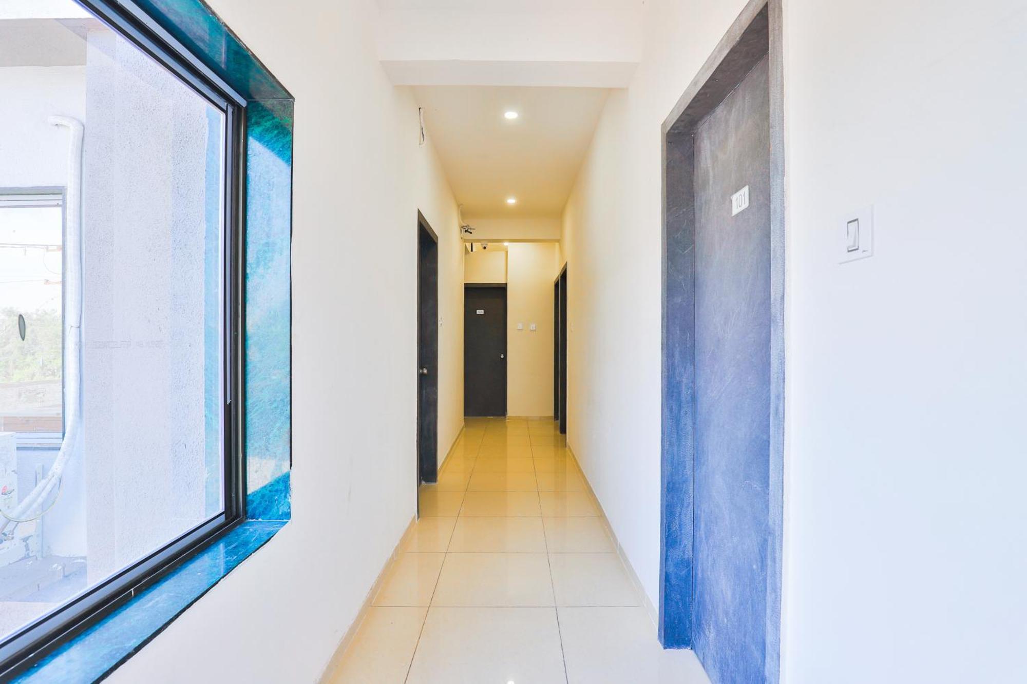 Nova Hotel New Crossroad Radźkot Zewnętrze zdjęcie
