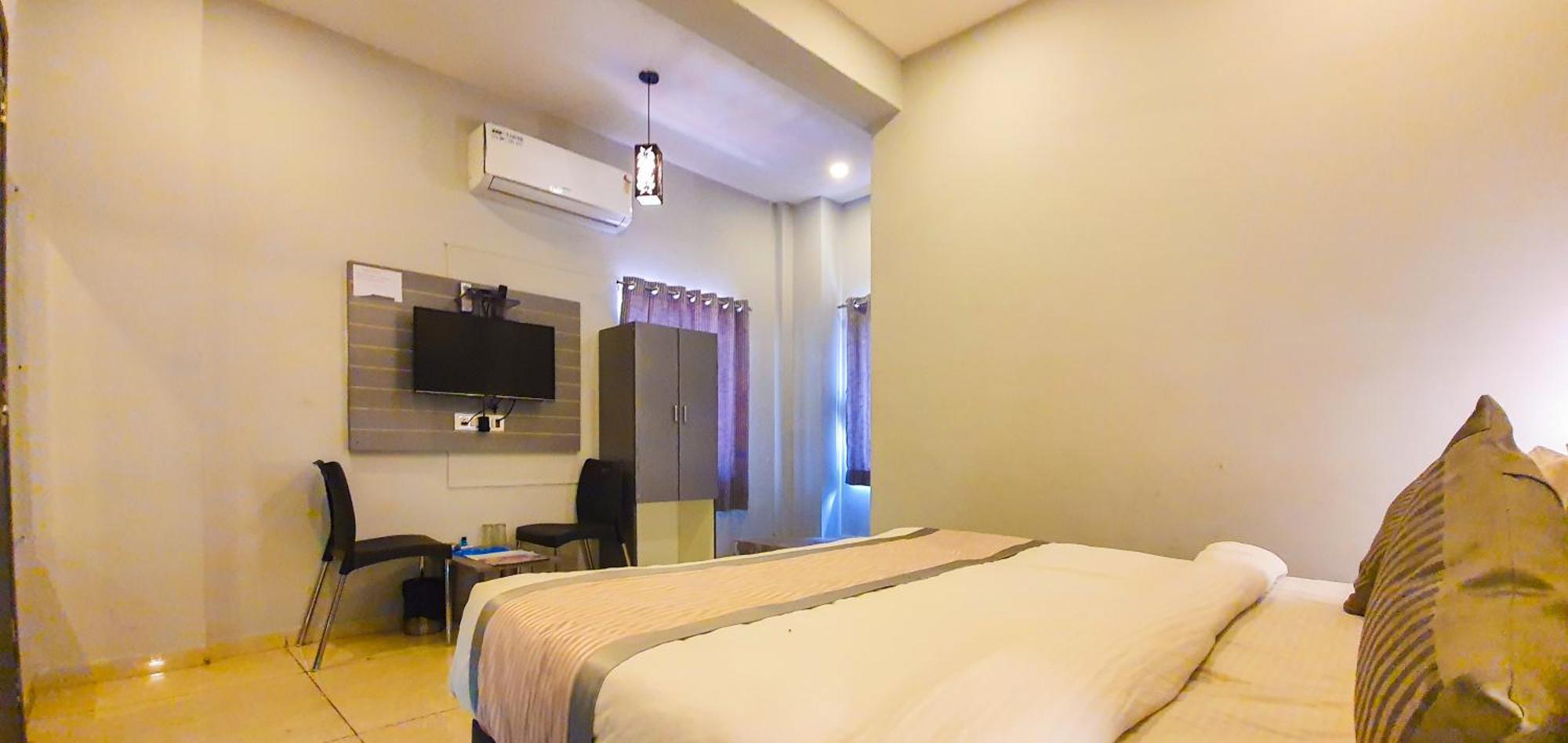 Nova Hotel New Crossroad Radźkot Zewnętrze zdjęcie