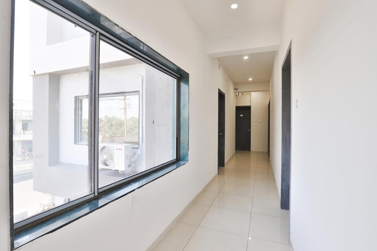 Nova Hotel New Crossroad Radźkot Zewnętrze zdjęcie