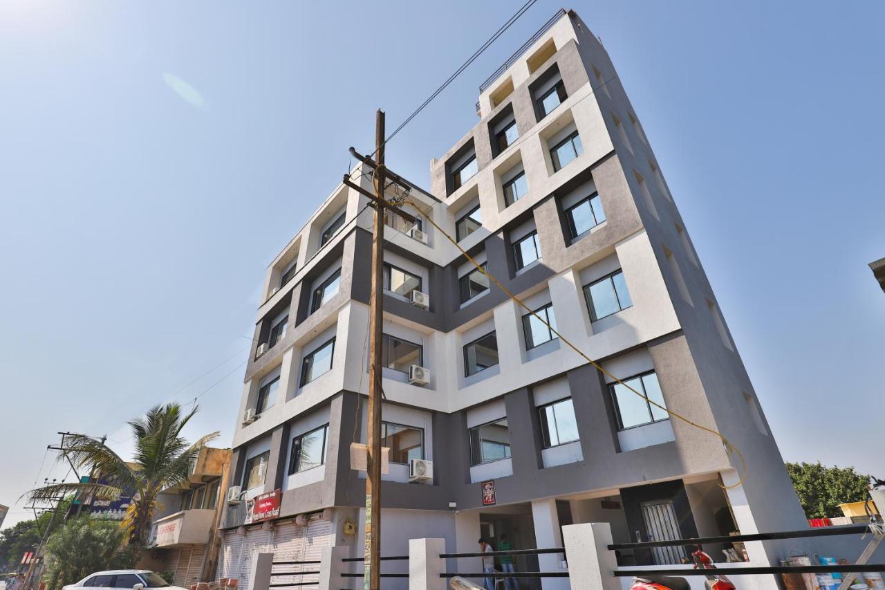 Nova Hotel New Crossroad Radźkot Zewnętrze zdjęcie